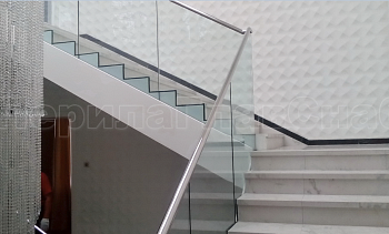 Стеклянные перила для лестниц в Симферополе. Готовые проекты ПерилаГлавСнаб
