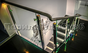 Ограждения со стеклом и подсветкой поручня купить в Симферополе