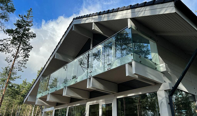 Стекло на точечных креплениях в Симферополе. Готовые проекты ПерилаГлавСнаб Стекло на точечных креплениях в Симферополе. Готовые проекты ПерилаГлавСнаб