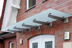 Консольные козырьки и навесы в Симферополе. Готовые проекты ПерилаГлавСнаб - фото 10