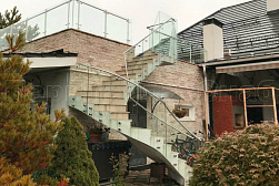 Стеклянные перила для балконов в Симферополе. Готовые проекты ПерилаГлавСнаб - фото 7