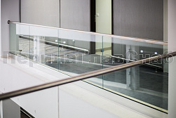 Стеклянные перила для балконов в Симферополе. Готовые проекты ПерилаГлавСнаб - фото 1