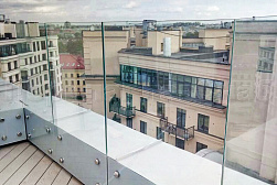 Цельностеклянные ограждения для крыш в Симферополе. Готовые проекты ПерилаГлавСнаб - фото 24