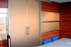 Раздвижные стеклянные двери в Симферополе. Готовые проекты ПерилаГлавСнаб - фото 4