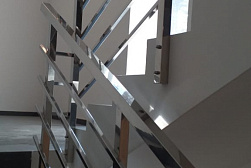 Перила для лестниц из металла в Симферополе. Готовые проекты ПерилаГлавСнаб - фото 14