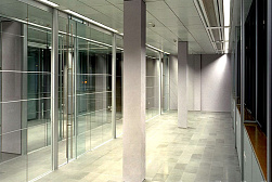 Раздвижные стеклянные двери в Симферополе. Готовые проекты ПерилаГлавСнаб - фото 2