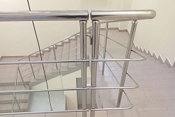 Перила для лестниц из металла в Симферополе. Готовые проекты ПерилаГлавСнаб - фото 16