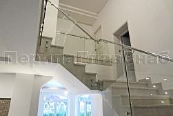 Стеклянные перила для колодезных лестниц в Симферополе. Готовые проекты ПерилаГлавСнаб - фото 7