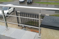 Перила и ограждения из нержавеющей стали с двумя ригелями в Симферополе. Готовые проекты ПерилаГлавСнаб - фото 7 Перила и ограждения из нержавеющей стали с двумя ригелями в Симферополе. Готовые проекты ПерилаГлавСнаб - фото 7