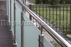 Стеклянные перила для балконов в Симферополе. Готовые проекты ПерилаГлавСнаб - фото 37