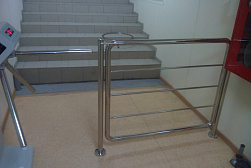 Ограждение лестницы от детей в Симферополе. Готовые проекты ПерилаГлавСнаб - фото 7