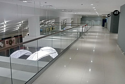 Цельностеклянные ограждения на несущем стекле в Симферополе. Готовые проекты ПерилаГлавСнаб - фото 2