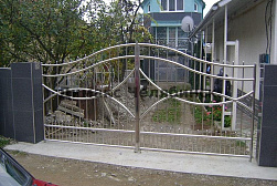 Нержавеющие калитки в Симферополе. Готовые проекты ПерилаГлавСнаб - фото 11